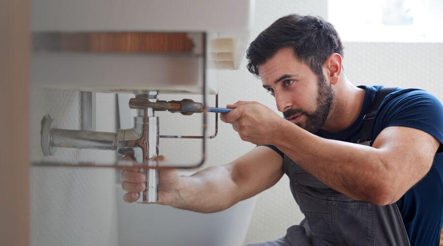 Faucet repair for sink in Lejunior, KY